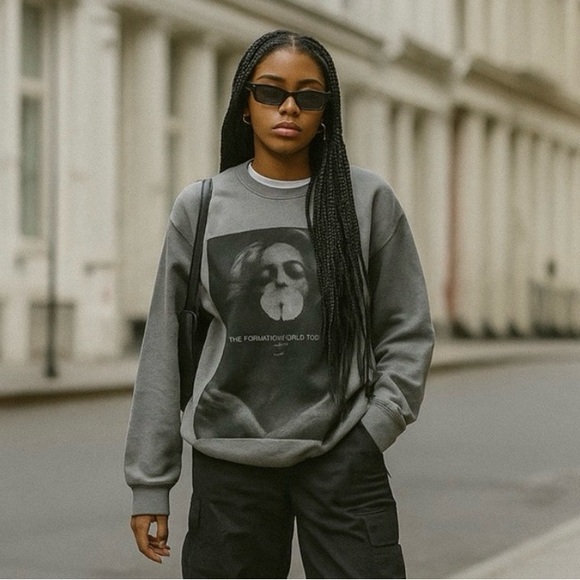 ♻️Beyoncé The Formation World Tour 2016 Concert Crewneck Sweatshirt Small - Picture 1 of 11